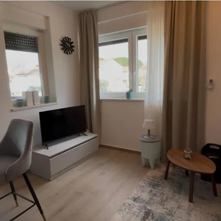 Apartment Pinija *