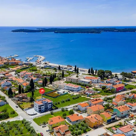 Pinija Fažana